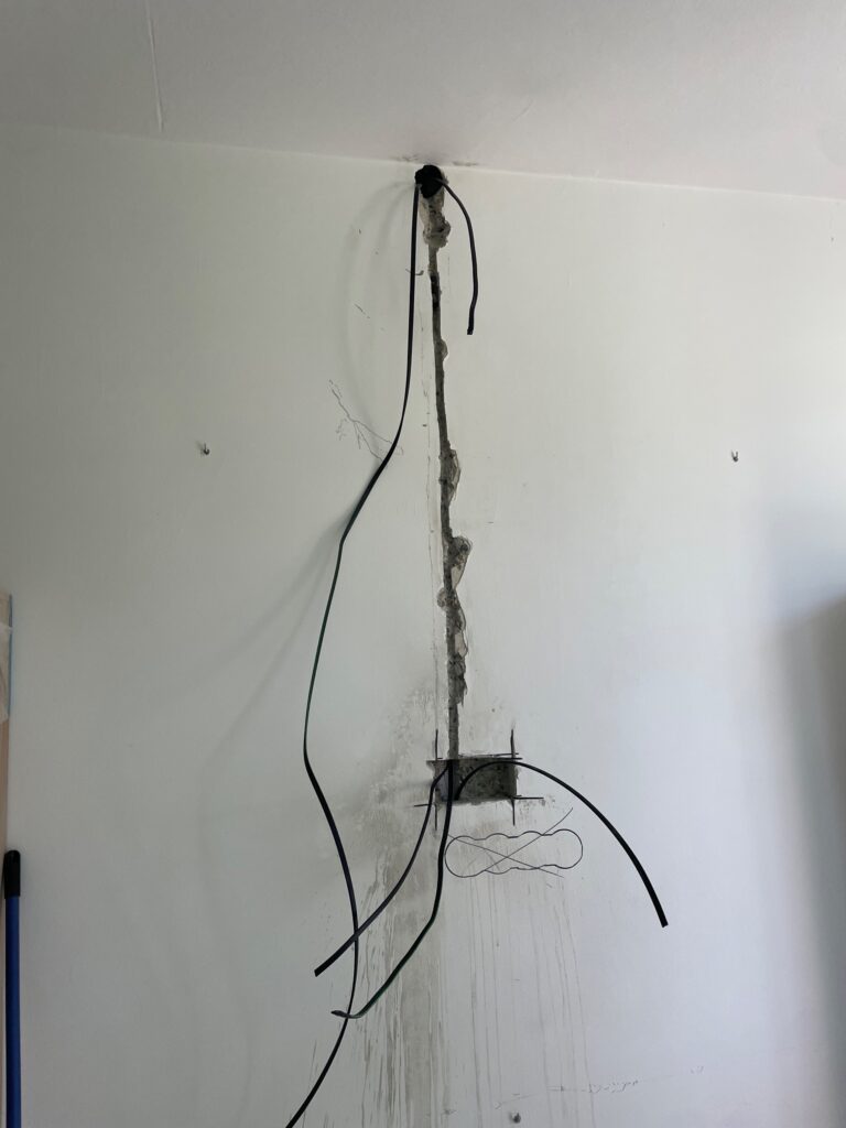 Rekonstrukce elektroinstalace Slavkov u Brna – foto 9 – Opravy a Montáže Mrocek Brno